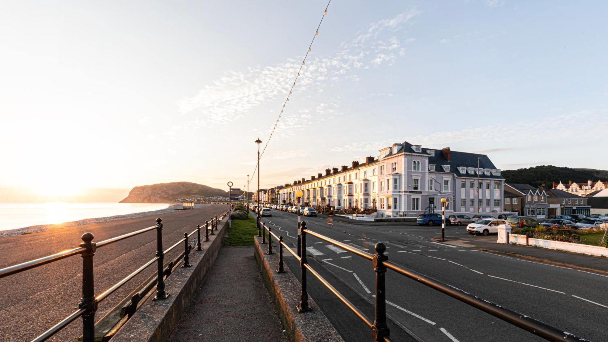The Manor Hotel Llandudno Eksteriør bilde